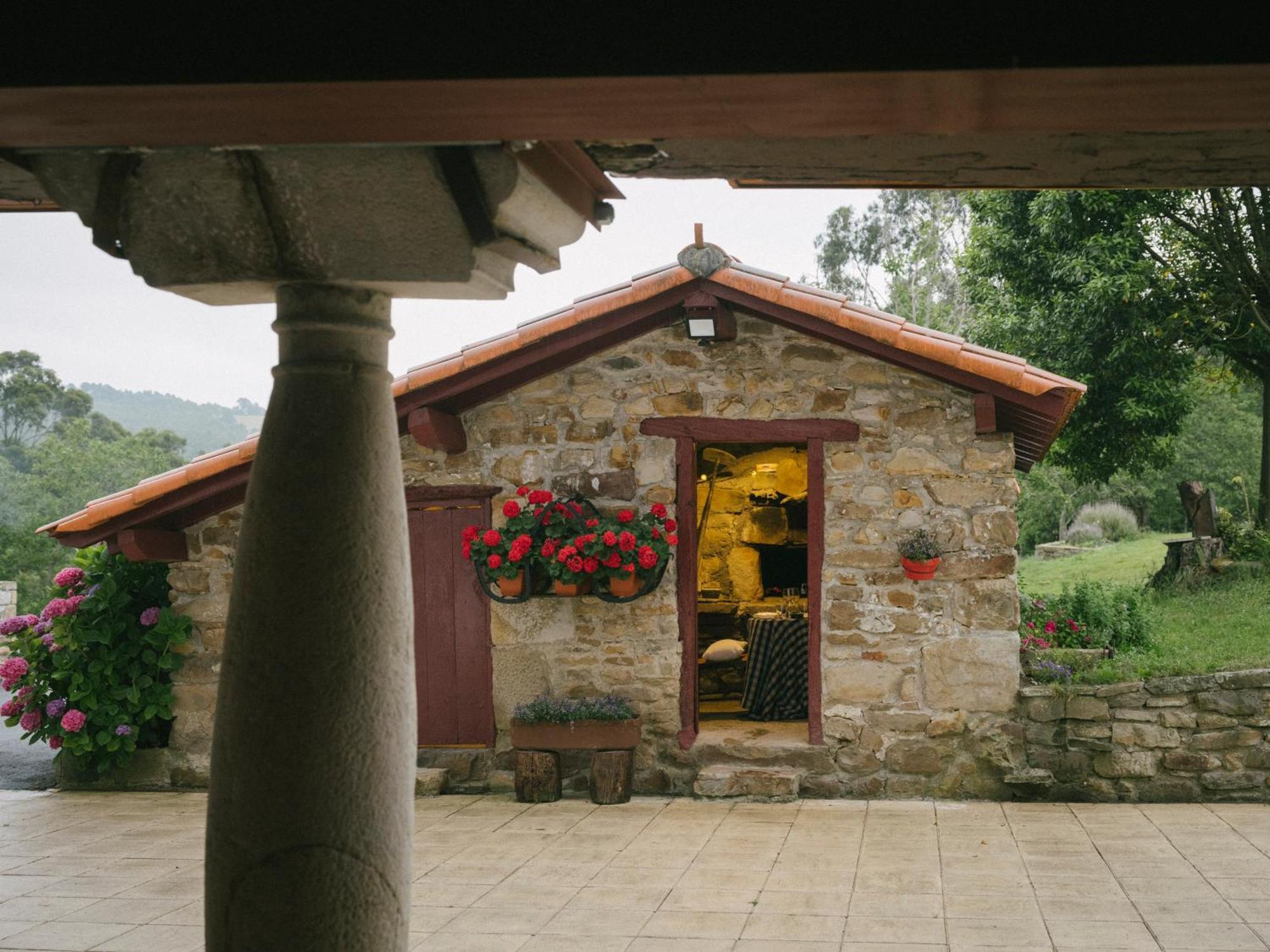 Hotel Nafarrola - Gastronomy & Wine (Adults Only) Bermeo Exterior foto